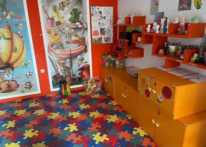 Royal & Apartmán Sluneční pobřeží